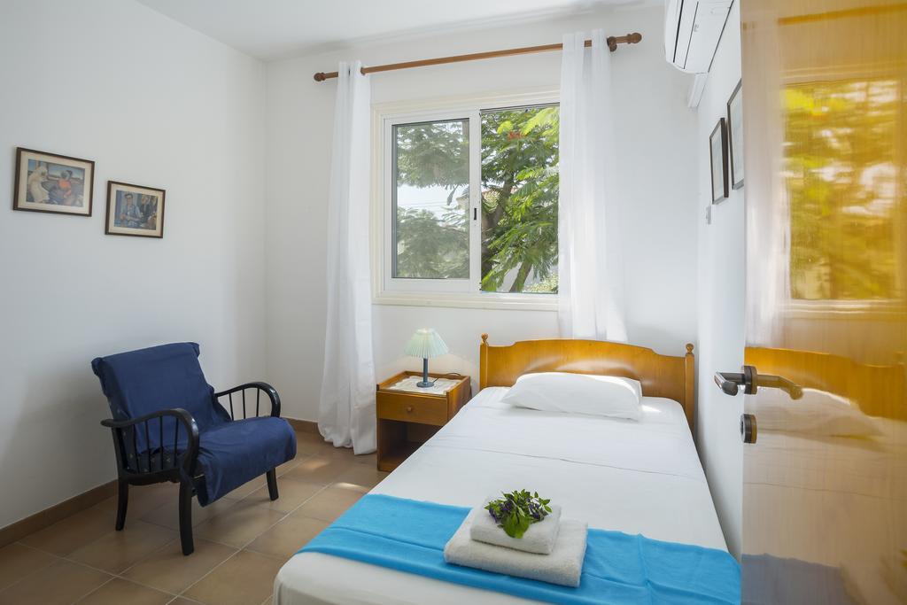 Protaras Beachfront Sirina Lina Suite Паралимни Екстериор снимка