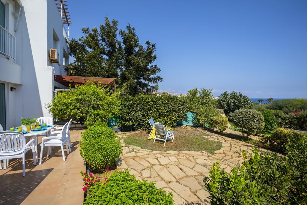 Protaras Beachfront Sirina Lina Suite Паралимни Екстериор снимка