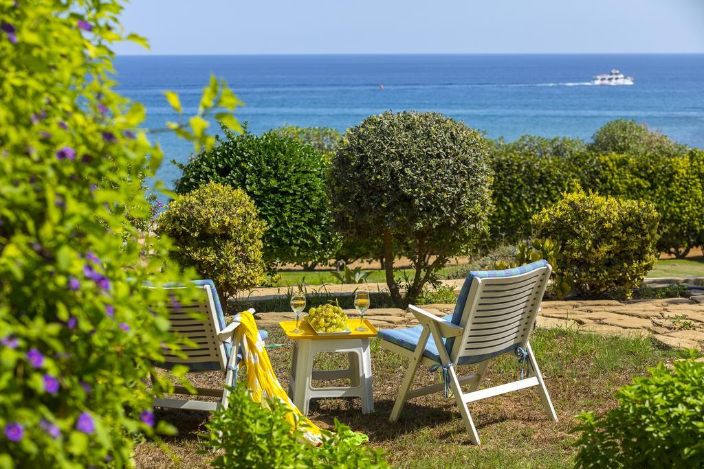 Protaras Beachfront Sirina Lina Suite Паралимни Екстериор снимка