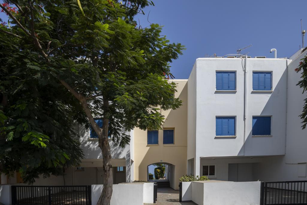 Protaras Beachfront Sirina Lina Suite Паралимни Екстериор снимка